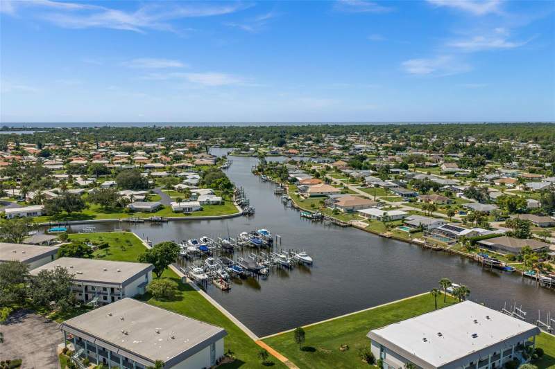 3 bedroom Single Family Residence at 518 Dover Drive, Englewood Isles Sub, Englewood — photo 3