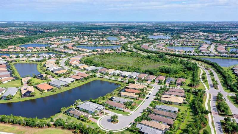 2 bedroom Villa at 7636 Kirkland Cove, Del Webb Ph II Subphases 2A, 2B & 2C, Lakewood Ranch — photo 4