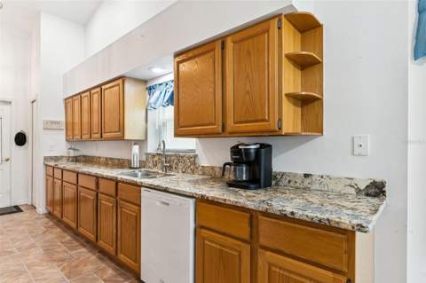 501 Eastlake Drive, Haines City FL - photo 13 of 43