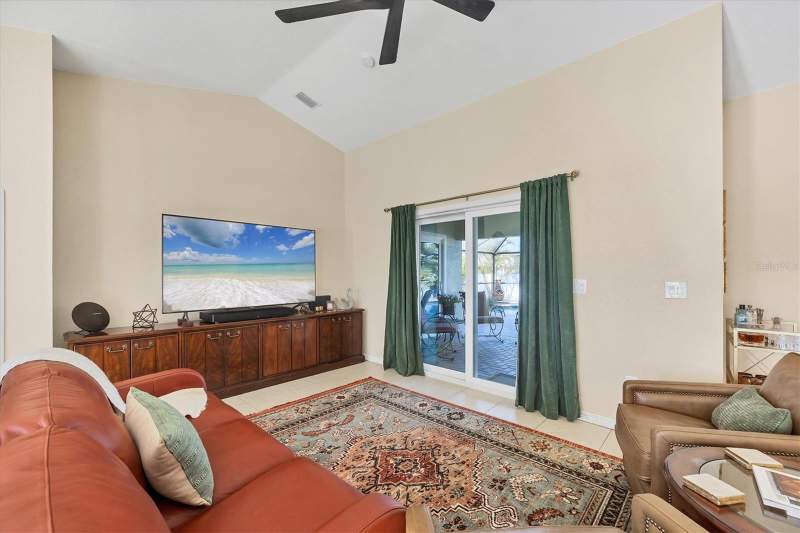 3 bedroom Single Family Residence at 10039 Sunday Drive, Port Charlotte Sec 87, Port Charlotte — photo 5