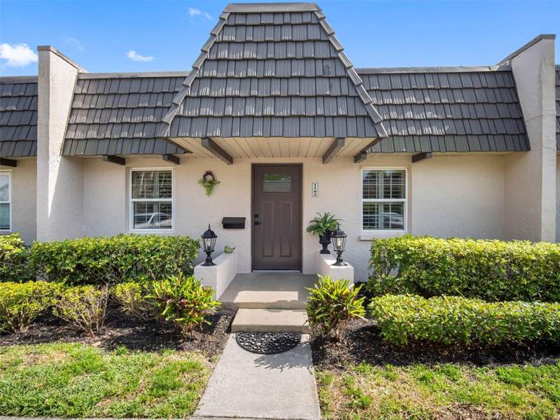Cordova Greens 2Nd Condo Assoc IncCondos for Sale in Seminole, FL