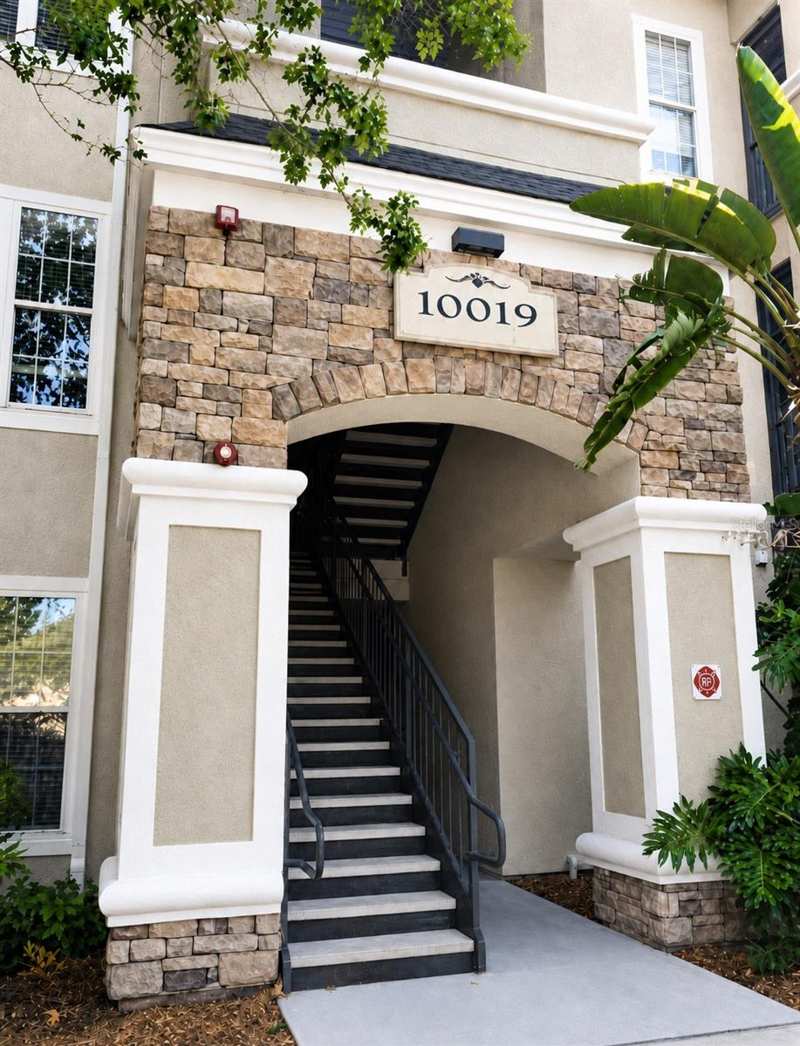 1 bedroom Condominium at 10019 Courtney Palms Boulevard #103, Courtney Palms Condo, Tampa — photo 1