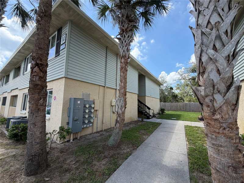 2 bedroom Condominium at 510 Golden Raintree Place, The Hamptons At Brandon A Condo, Brandon — photo 1