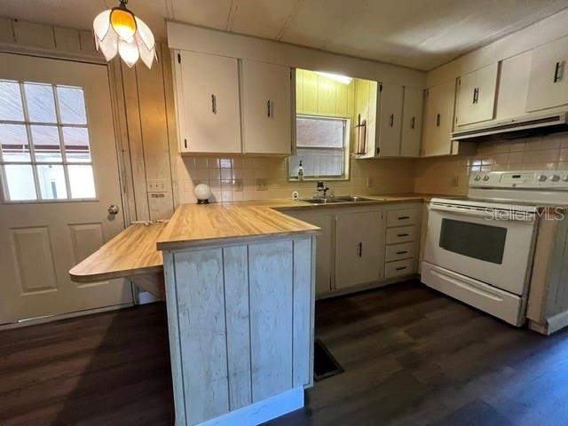 2 bedroom Mobile Home at 223 Peppertree Court, Forest The, Lake Mary — photo 3