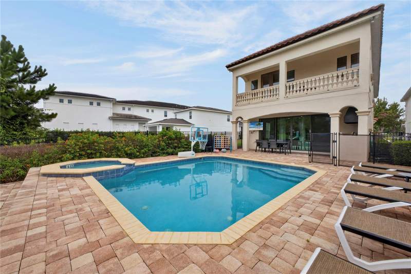 5 bedroom Single Family Residence at 824 Desert Mountain Court, Reunion West Village 3A, Kissimmee — photo 2
