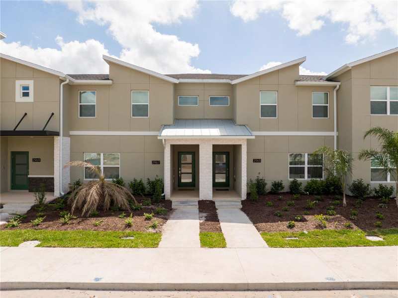 4 bedroom Townhouse at 2967 Penelope Loop, Cove At Storey Lake 4, Kissimmee — photo 1