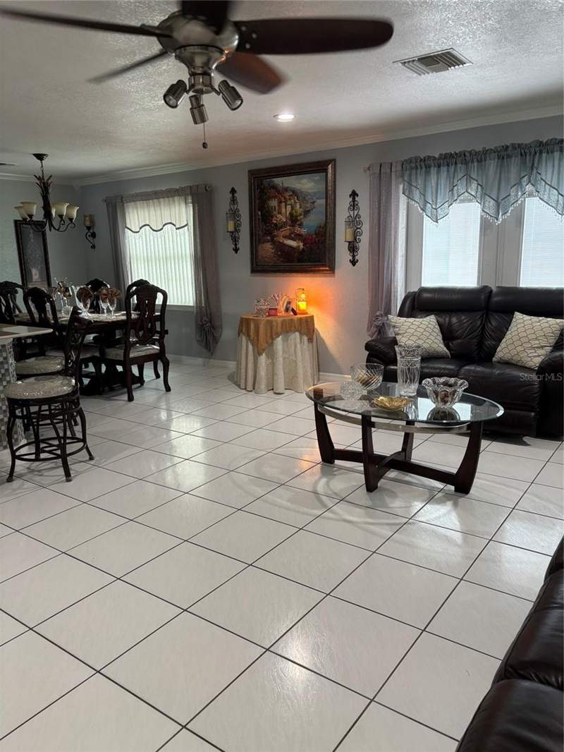 4 bedroom Single Family Residence at 5450 GAMBIER COURT, SOUTH POINTE, ORLANDO — photo 5