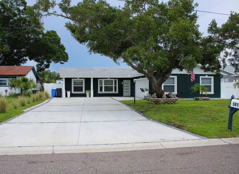 3 bedroom Single Family Residence at 5817 Tampa Shores Boulevard, Tampa Shores Inc 1 Unit 6, Tampa — photo 1
