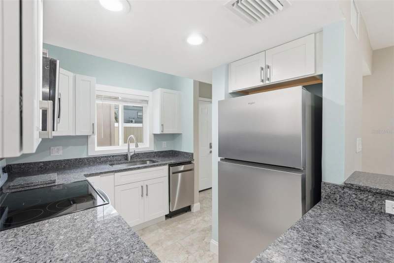 2 bedroom Condominium at 3120 Beach Boulevard #1, Beach Blvd Condo, St Petersburg — photo 5