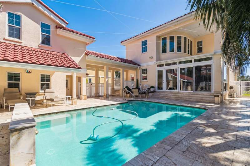 3 bedroom Single Family Residence at 4707 Skimmer Way, Dolphin Cay-Phase 1, St Petersburg — photo 2