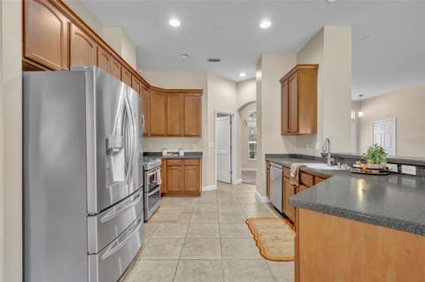 8923 Bridgeport Bay Circle, Mount Dora FL - photo 18 of 50