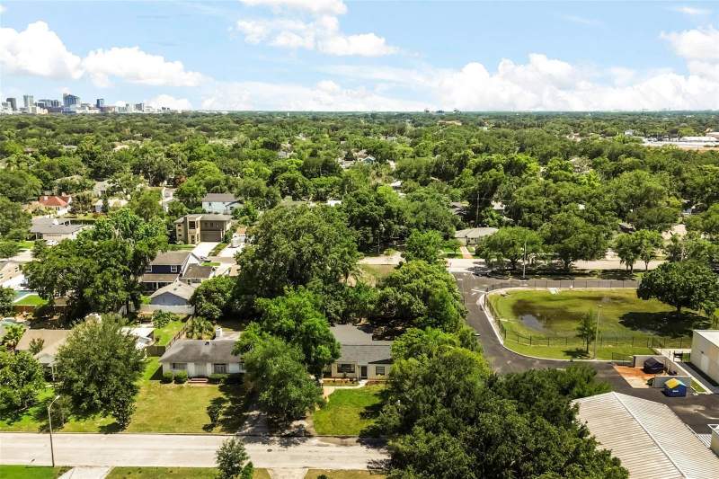 4 bedroom Single Family Residence at 1348 Radclyffe Road, Radclyffe Terrace Sub, Orlando — photo 5
