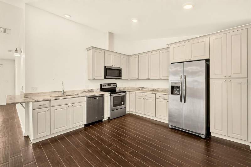 2 bedroom Single Family Residence at 14334 Channel Drive, 14330 & 14334 Channel Drive, Largo — photo 5