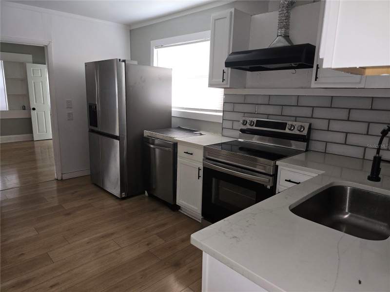 3 bedroom Single Family Residence at 1847 19TH STREET, FRUITLAND HEIGHTS B, ST PETERSBURG — photo 4