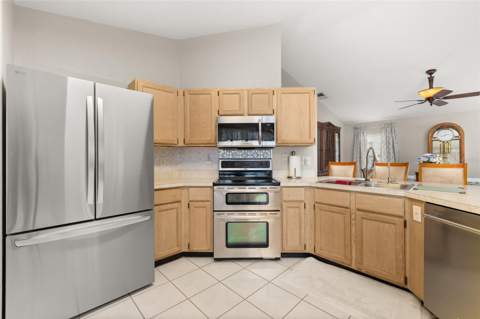 2931 Paddington Way, Kissimmee FL - photo 18 of 73