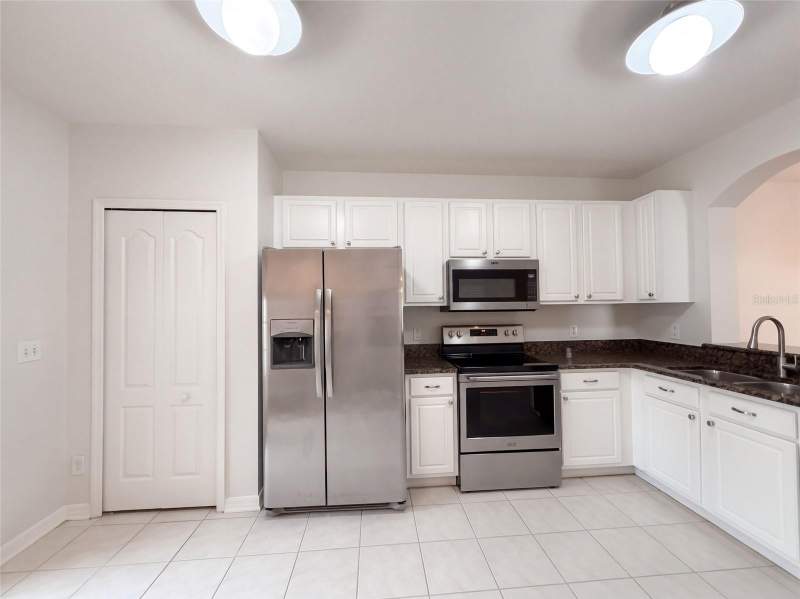 2 bedroom Townhouse at 16315 Swan View Circle, Swan View Twnhms, Odessa — photo 5