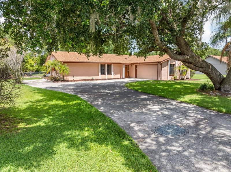 Bay Lake Estates