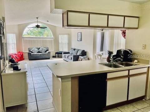 8705 Knightsbridge Court #C, Kissimmee FL - photo 6 of 13