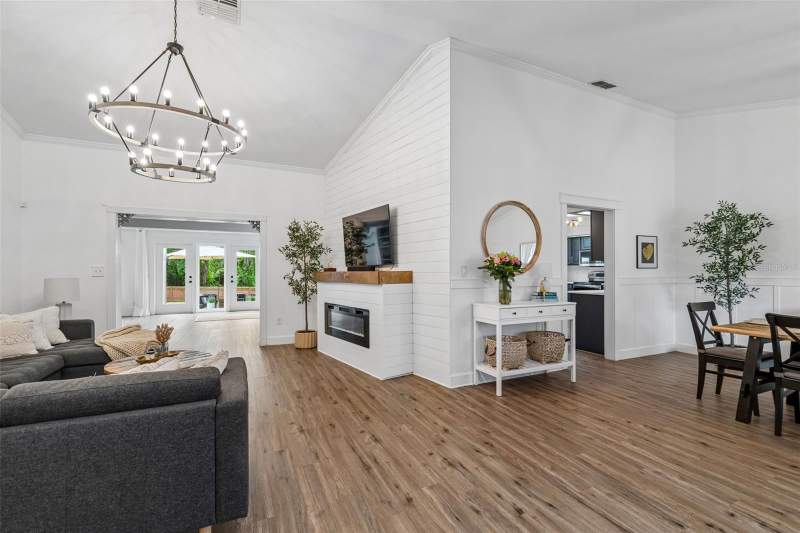 4 bedroom Single Family Residence at 3607 LITHIA RIDGE BOULEVARD, LITHIA RIDGE PH I, VALRICO — photo 5