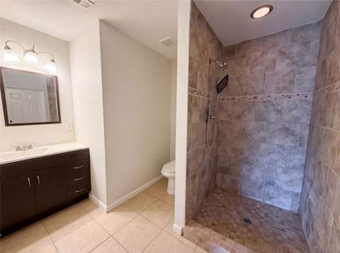 7018 Lynwood Drive, Tampa FL - photo 8 of 13