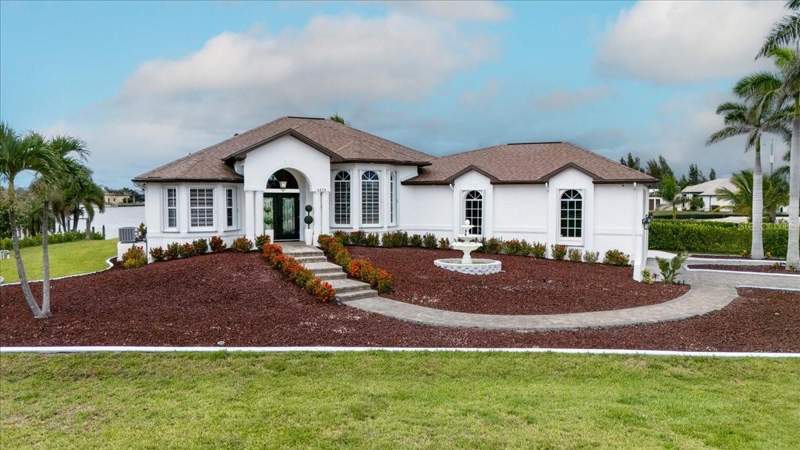 3 bedroom Single Family Residence at 4213 NW 28th Street, Cape Coral, Cape Coral — photo 2