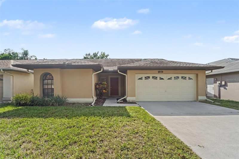 3 bedroom Single Family Residence at 10826 Claymont Drive, The Oaks At River Ridge, New Port Richey — photo 1