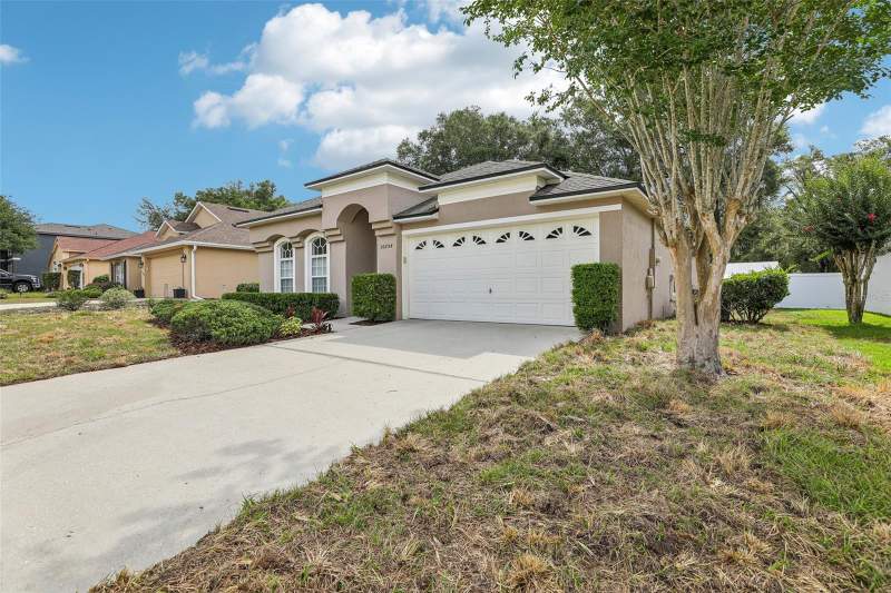 4 bedroom Single Family Residence at 30254 PGA Drive, Fairways At Mt Plymouth Ph 03 Lt 115 Pb 04, Sorrento — photo 2