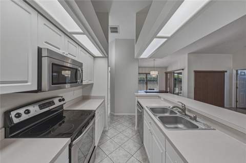 6232 Huntington Drive, Zephyrhills FL - photo 19 of 60