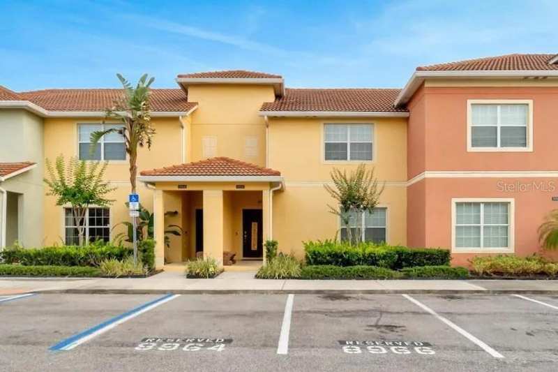 4 bedroom Townhouse at 8966 Sugar Palm Road, Paradise Palms Resort Ph 3B, Kissimmee — photo 1