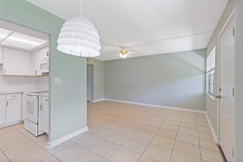 1 bedroom Condominium at 1051 79th Avenue #103, Gateway Square Apts, St Petersburg — photo 4