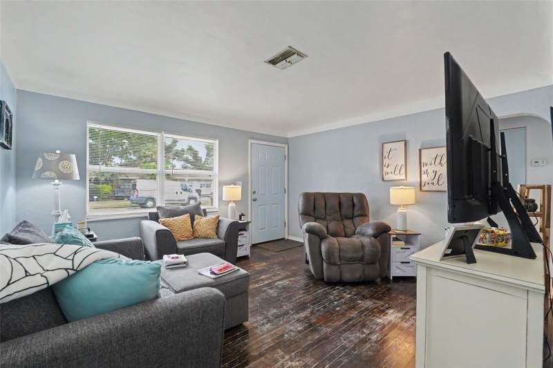 3 bedroom Single Family Residence at 2311 35th Street, Snyders W J Lakeview, St Petersburg — photo 5