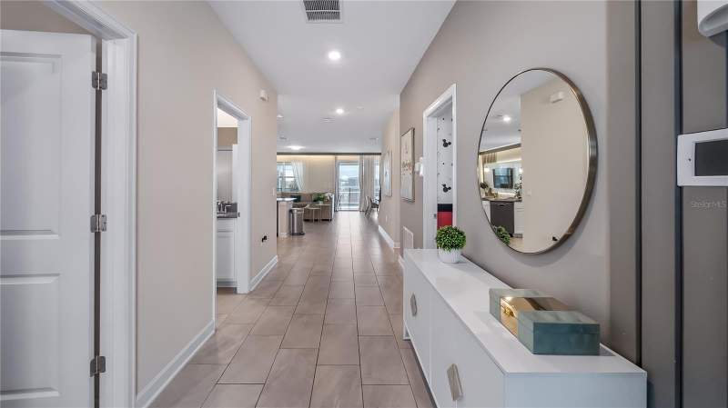 8 bedroom Single Family Residence at 1193 Challenge Drive, Stoneybrook South North Prcl Ph 5, Davenport — photo 2