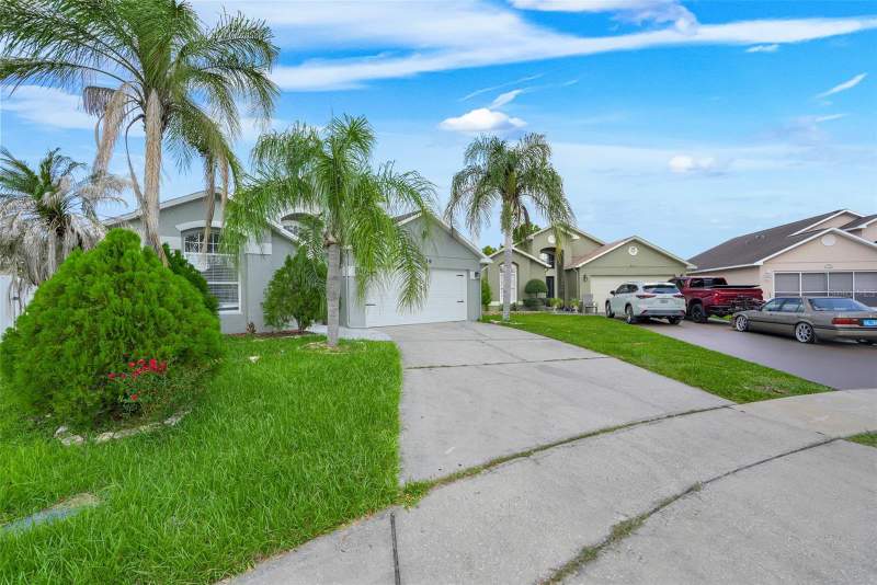 3 bedroom Single Family Residence at 2109 Carbine Court, Remington Pointe, Kissimmee — photo 2
