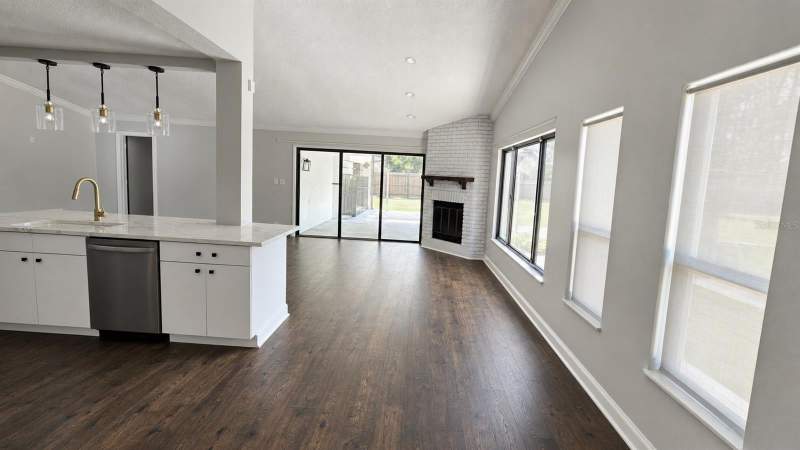 3 bedroom Single Family Residence at 1076 SWEET TREE COURT, MAGNOLIA WOODS AT ERROL ESTATE, APOPKA — photo 3