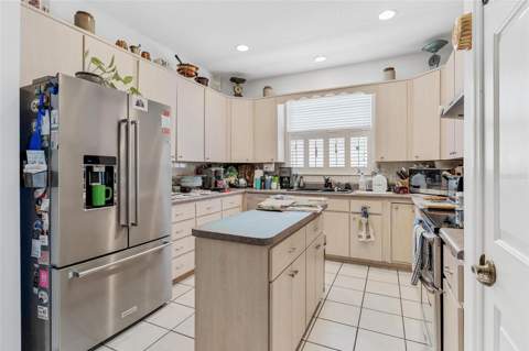 6274 Sailboat Avenue, Tavares FL - photo 12 of 78