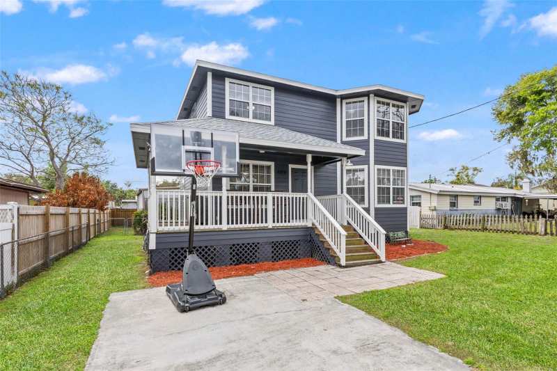3 bedroom Single Family Residence at 11119 Mahin Lane, Happy Acres Sub 1 S, Riverview — photo 1