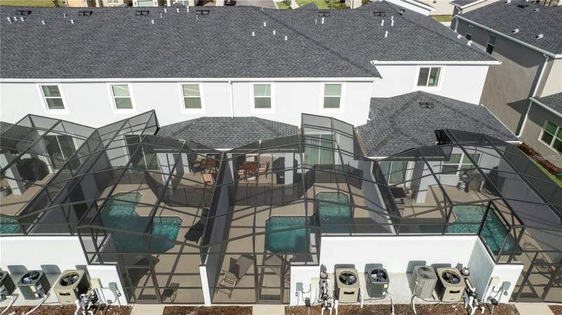 4 bedroom Townhouse at 4447 Scene Lane, Cove At Storey Lake 5, Kissimmee — photo 3
