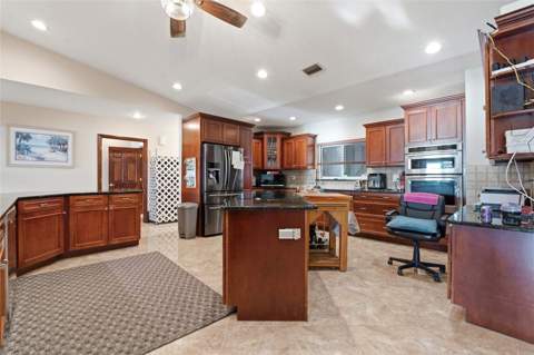 1818 Dolphin Boulevard, St Petersburg FL - photo 9 of 58