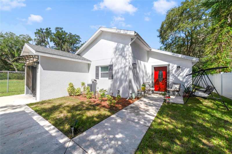 3 bedroom Single Family Residence at 1104 W 3rd Street, Avacado Terrace, Sanford — photo 1