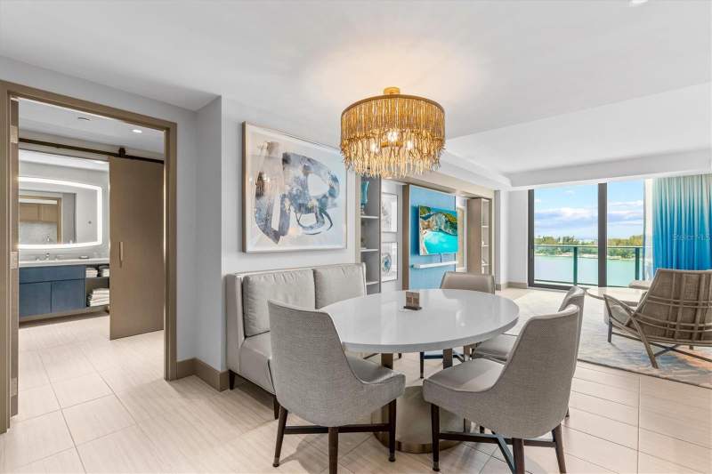 2 bedroom Condo - Hotel at 691 S Gulfview Boulevard #815, Enchantment Clearwater Beach Hotel Condominium, Clearwater Beach — photo 4