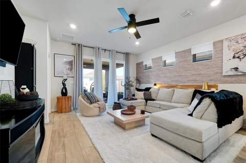 2726 Summer Retreat Lane, Kissimmee FL - photo 7 of 41
