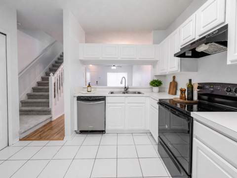 2432 Lake Woodberry Circle, Brandon FL - photo 8 of 33