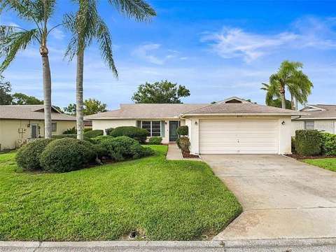 8210 Lora Del Rio Drive, golf community for sale in Port Richey