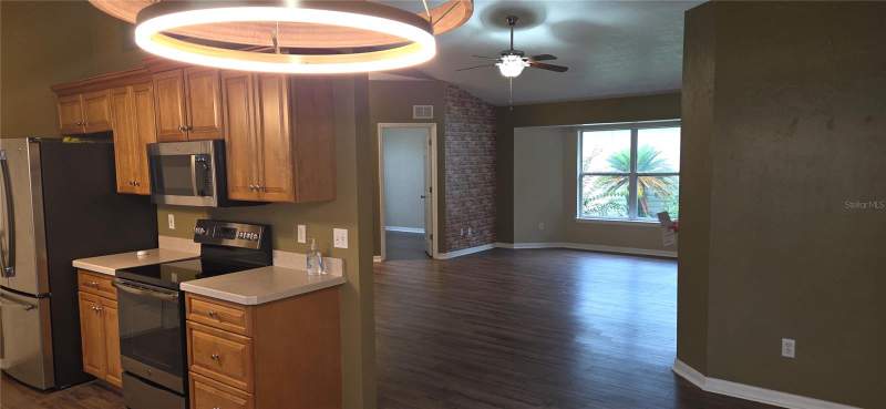 3 bedroom Single Family Residence at 7208 NW 121st Avenue, Turkey Creek, Alachua — photo 3