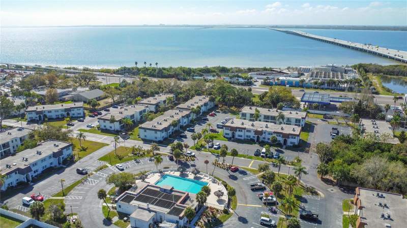 1 bedroom Condominium at 215 S McMullen Booth Road #182, Tradewinds Condo, Clearwater — photo 2