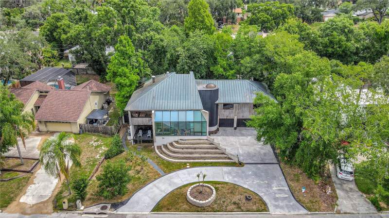 4 bedroom Single Family Residence at 312 S Riverhills Drive, Temple Terrace Estates Sec 22, Tampa — photo 4