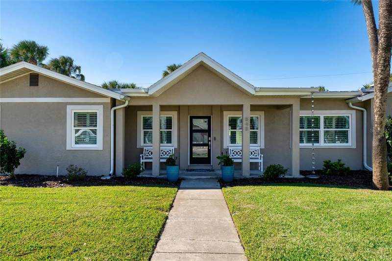 4 bedroom Single Family Residence at 848 MANDALAY AVENUE, MANDALAY SUB, CLEARWATER BEACH — photo 3