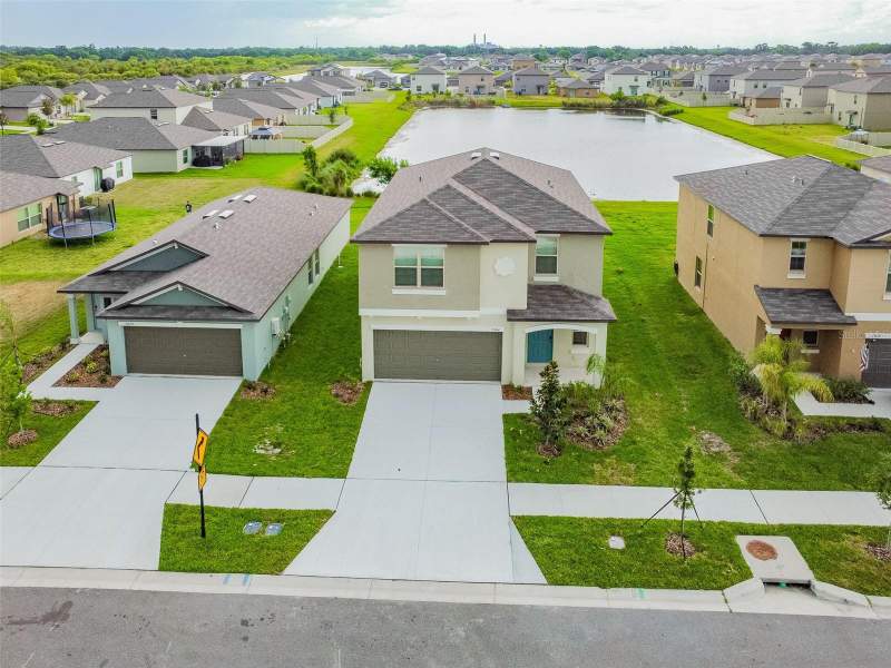 5 bedroom Single Family Residence at 5064 White Chicory Drive, Lynwood, Apollo Beach — photo 3