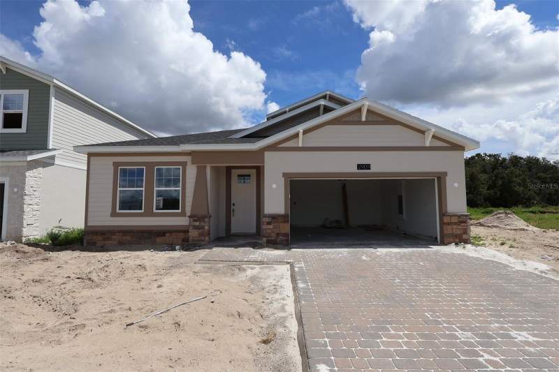 4 bedroom Single Family Residence at 2909 Sweetgrass Lane, Grassmere, Zellwood — photo 2