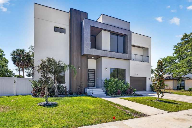 4 bedroom Single Family Residence at 4426 W Euclid Avenue, Bel Mar Unit 3, Tampa — photo 1